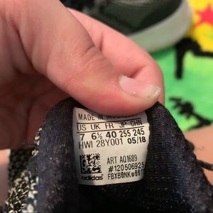 Adidas unisex cloud foam shoes